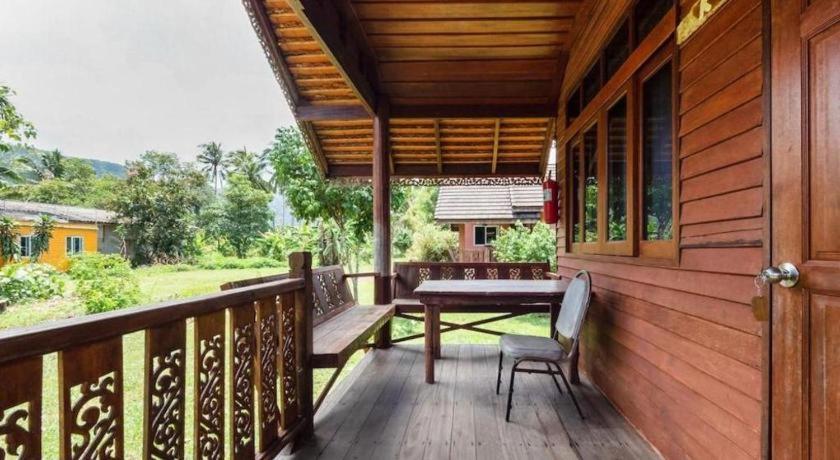 Oyo 1143 Phet Luran Thai Resort Kohchang Koh Chang Buitenkant foto