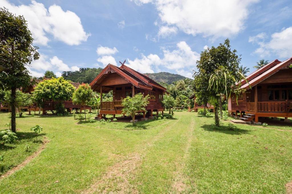 Oyo 1143 Phet Luran Thai Resort Kohchang Koh Chang Buitenkant foto