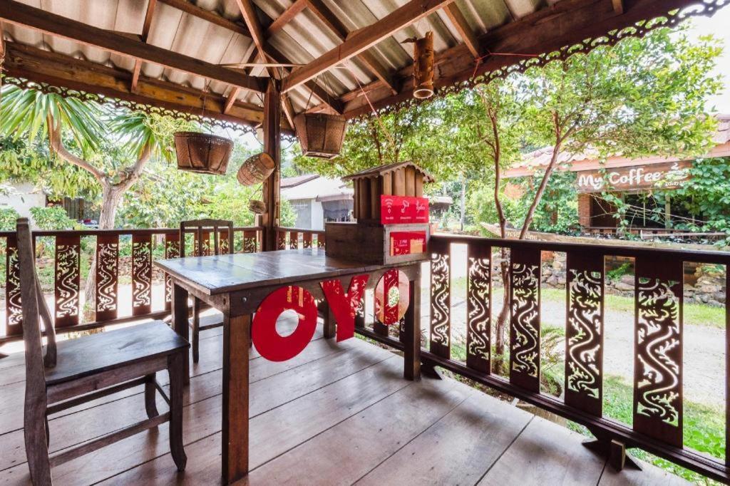 Oyo 1143 Phet Luran Thai Resort Kohchang Koh Chang Buitenkant foto